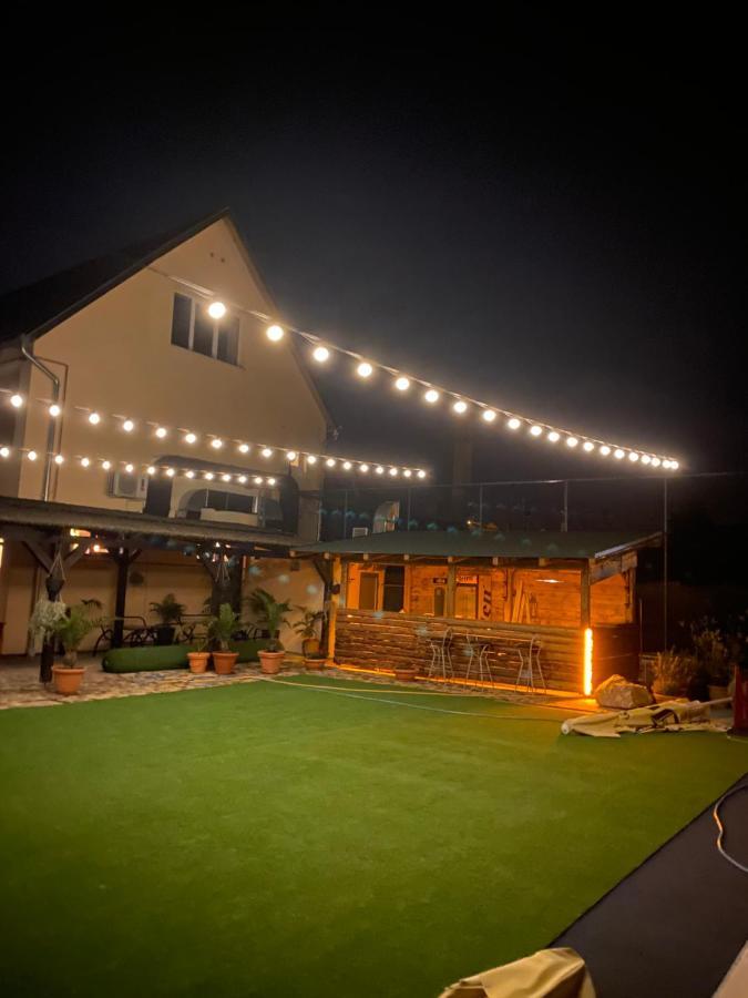 Garden House Apatin Exterior foto